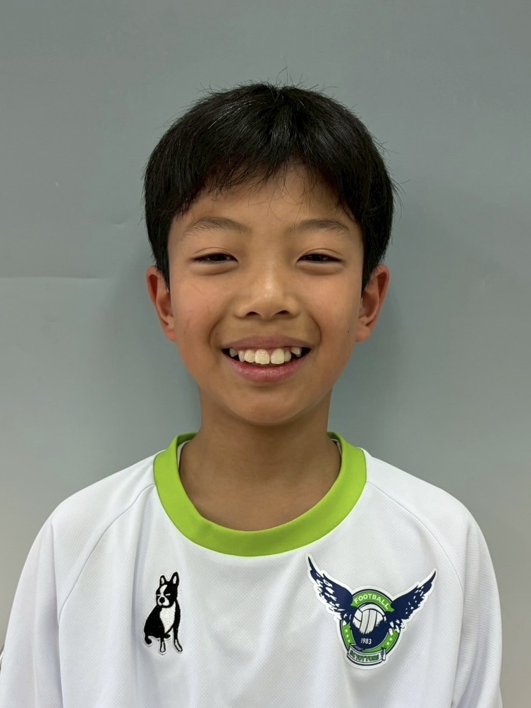 香月　颯介